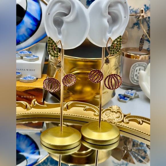 🆕 KURT GEIGER LONDON 🧿 NWOT Pavé CHERRIES Cherry Statement Earrings, Gold Tone - Picture 13 of 16